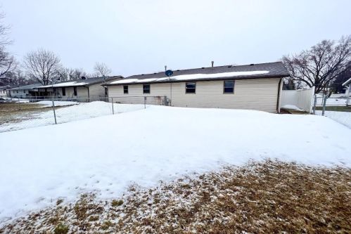 2992 Point Rd, Green Bay, WI 54313-5453