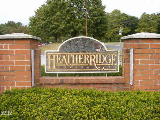 123 Heather Rdg, Huntington, CT 06484-4644