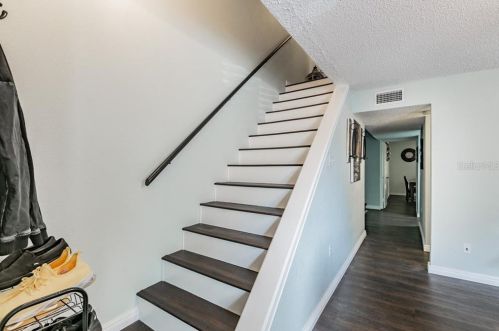 712 Haven Pl, Tarpon Springs, FL 34689-4819