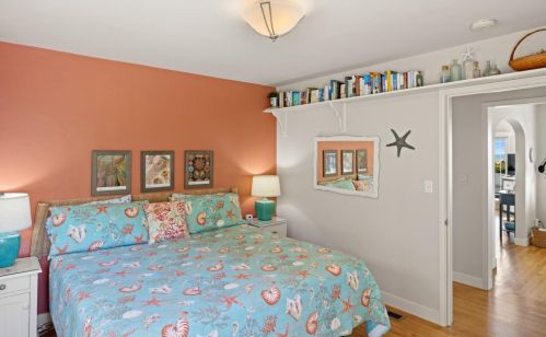 925 Balboa Ave, Del Monte Park CA  93950-2203 exterior