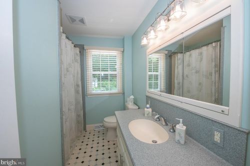 10 Running Brook Rd, Glen Mills PA  19342-1217 exterior