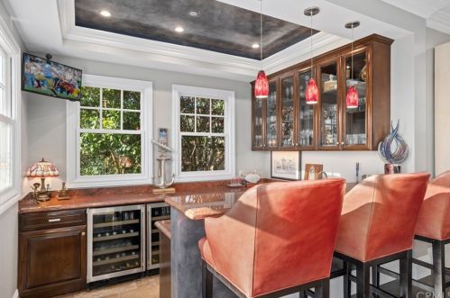 1921 Windward Ln, Newport Beach CA  92660-3816 exterior