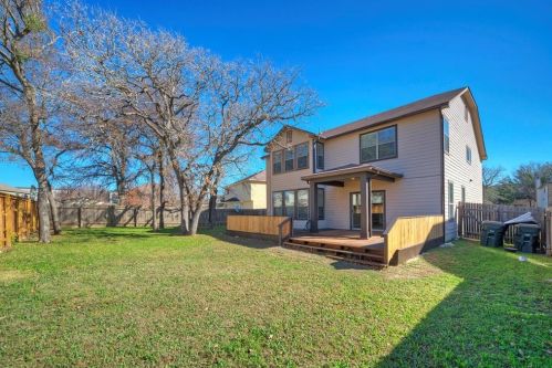 304 Cliffwood Dr, Georgetown TX  78633-5026 exterior