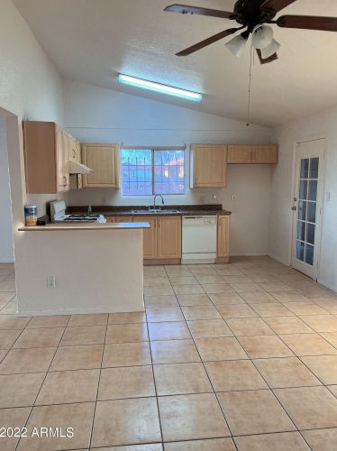 8508 37 Ave, Phoenix AZ 85053-4662 exterior