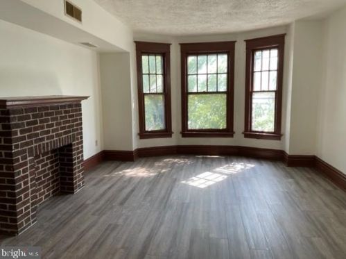 1116 3rd St, Harrisburg, PA 17102-2756