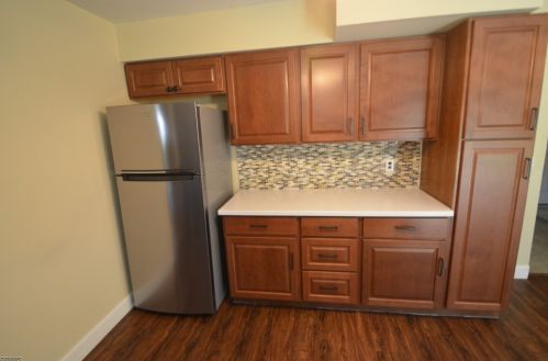 12 Warwick Rd, Parsippany NJ  07054-4041 exterior