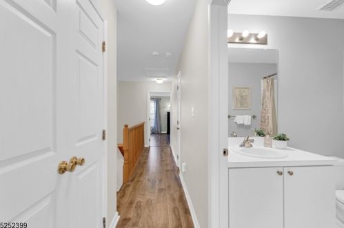 210 Swathmore Dr, Nutley NJ  07110-3928 exterior