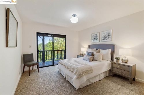 25566 Fernhill Dr, Los Altos CA  94024-6302 exterior