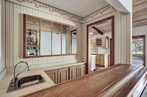 18114 Lake Forest Dr, Lake Wildwood CA  95946-9456 exterior