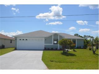 830 Palermo Ct, Kissimmee, FL 34758-4001