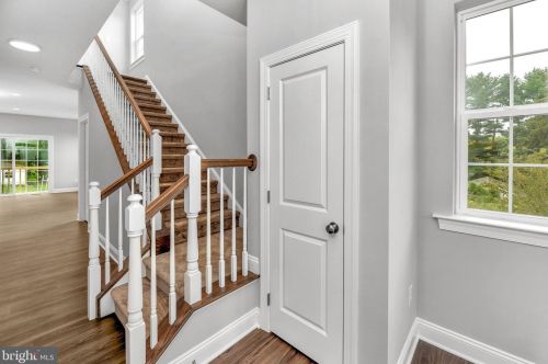 706 Hornblende Ave, Kennett Sq PA  19348-3614 exterior