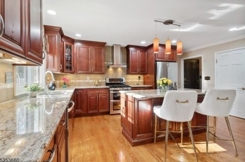 32 Ridge Rd, Parsippany NJ  07834-9629 exterior