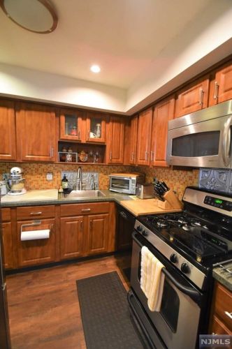 166 Stonyridge Dr, Lincoln Park NJ  07035-2253 exterior