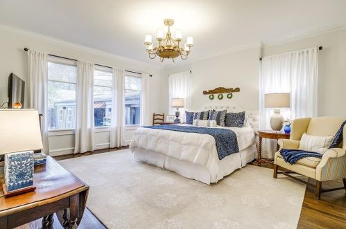 2131 Warner Rd, Fort Worth TX  76110-1747 exterior