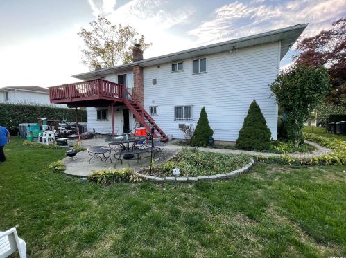 153 Washington Ave, Deer Park, NY 11729-6919