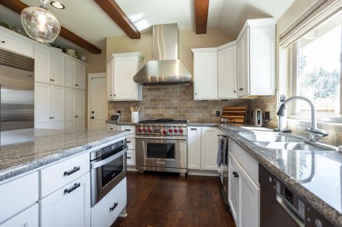 9918 Poppy Hills Dr, Valley Home CA 95361-9617 exterior