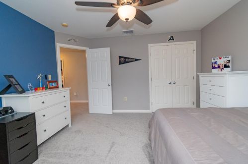 59 Lisa Dr, Goffstown NH  03045-2833 exterior