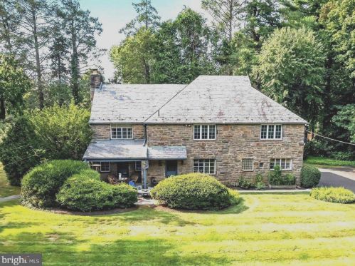 8310 Cedar Rd, Melrose Park, PA 19027-2141
