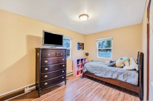 1246 Ferndale Blvd, Central Islip NY  11722-3942 exterior