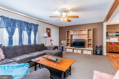 34 Liam Ln, Carlisle, PA 17015-8816