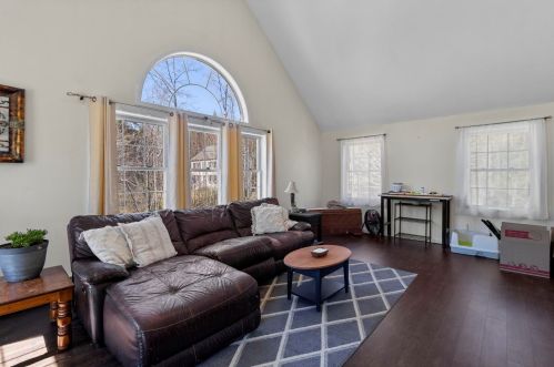 12 Byrne Rd, Northwood NH  03261-3239 exterior