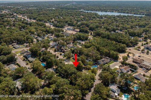 520 Wynnewood Rd, Lacey NJ  08731-1531 exterior