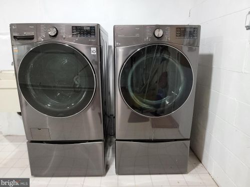 13501 Highland Farms Ct, Nokesville VA  20181-2811 exterior