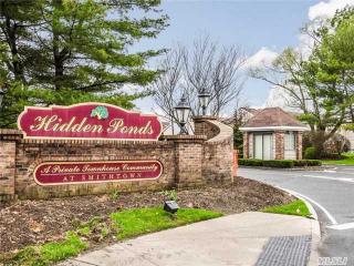 299 Pond View Ln, Smithtown, NY 11787-5212