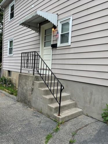 179 Hodge Ave, Ansonia, CT 06401-3235