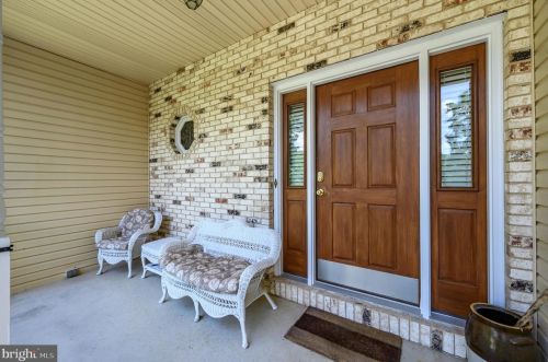 150 Oak Leaf Rd, Berlin Boro, NJ 08009-9641