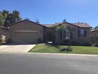 5016 Boulder Creek Pl, Bakersfield, CA 93312-3992