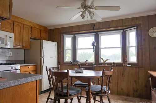 60 E St, Groton CT  06340-5366 exterior