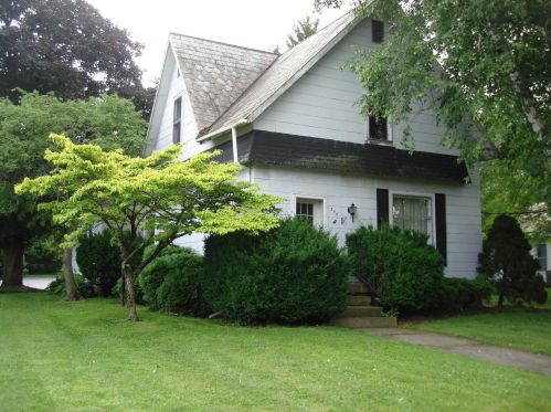 308 Marion St, Cardington, OH 43315-1019
