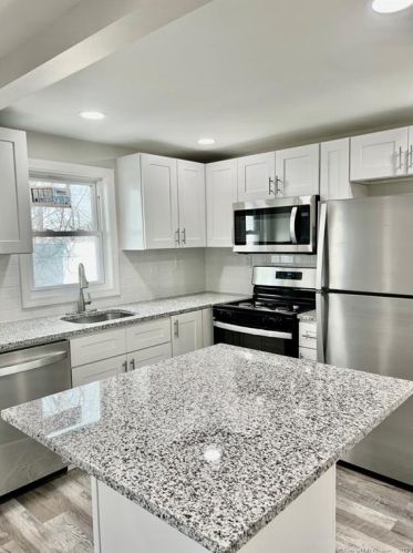 444 Berkshire Ave, Bridgeport CT  06608-1337 exterior