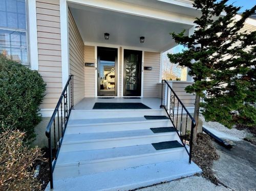 113 Ellsworth St, Bridgeport CT  06605-3122 exterior