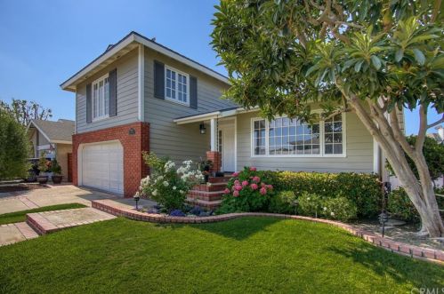 4380 Hazelnut Ave, Seal Beach, CA 90740-2914