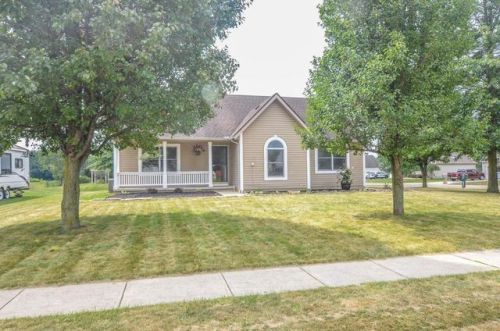 101 Castleton Ct, Pataskala, OH 43062-9202