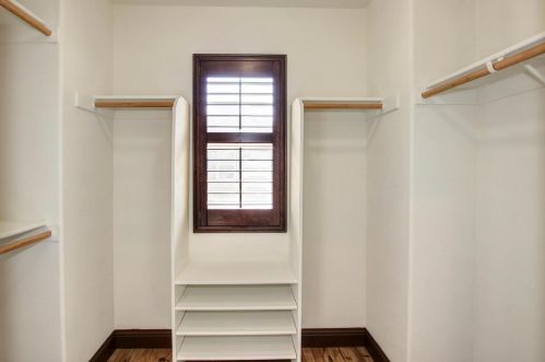 1741 Campos Ave, Woodland CA  95776-5327 exterior