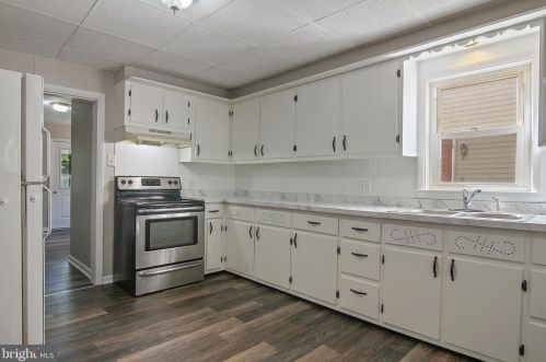 316 Baltimore Ave, Mount Holly Springs, PA 17065-1601