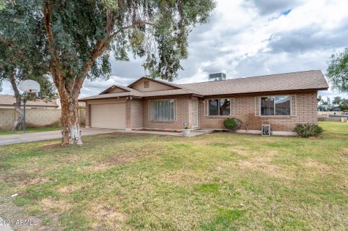 14021 29th Dr, Phoenix, AZ 85053-5807