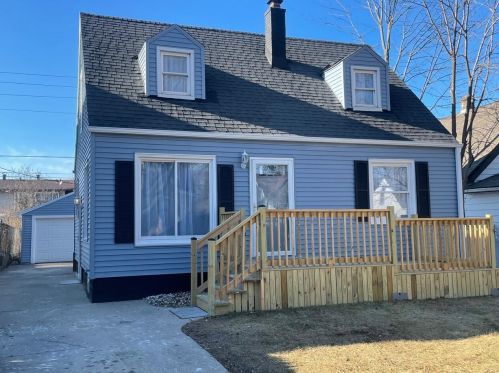 5931 42nd St, Milwaukee WI  53209-3938 exterior