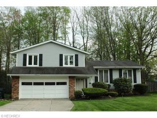 33342 Warwickshire Ln, Cleveland, OH 44139-4458