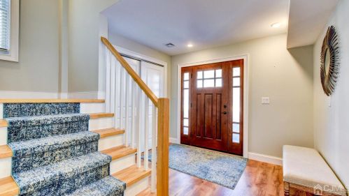 5 Fort Ave, Pelican Island NJ  08751-1512 exterior