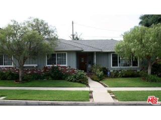 6108 Le Doux Rd, Los Angeles, CA 90056-1534