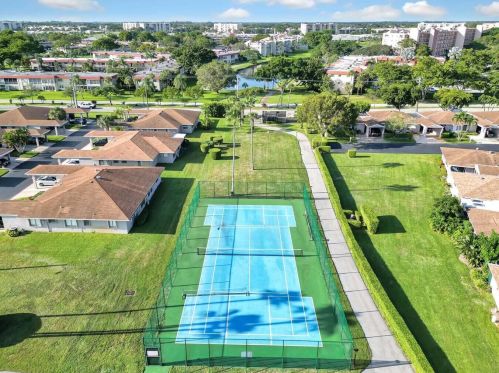 6855 Moonlit Dr, Delray Beach FL  33446-1631 exterior