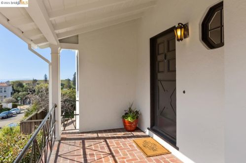 209 Florence Ave, Oakland, CA 94618-2241
