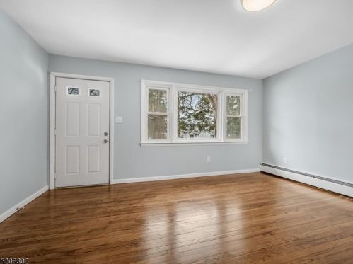 9 Rutgers Way, Hopatcong NJ  07843-1231 exterior