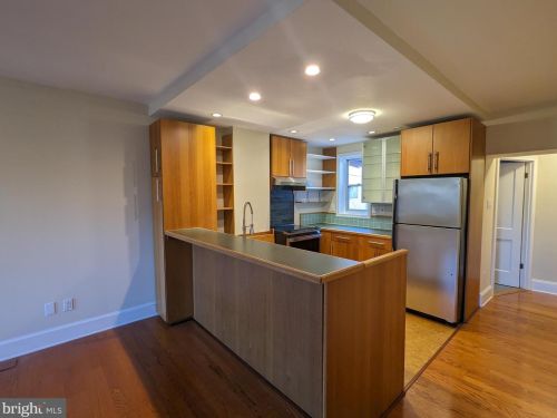 2238 Fairmount Ave, Philadelphia, PA 19130-2617