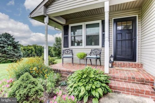 1303 Flint Hill Rd, Landenberg, PA 19350-1139