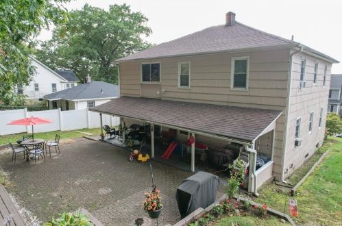 82 Middlefield Ave, Waterbury CT  06705-2723 exterior